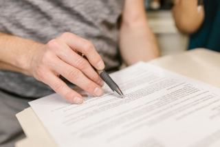 Contrat monosupport chez Crédit Mutuel : frais et avis